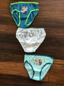  Kalhotky LEDOVÉ KRÁLOVSTVÍ sada vel.  2/3, 6/8