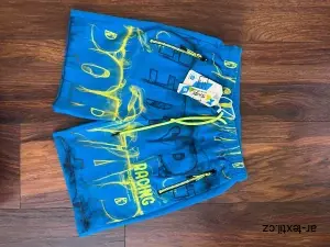 Kraťasy KUGO vel. 146, 158