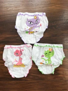  Kalhotky DC GIRL sada vel. 6-8
