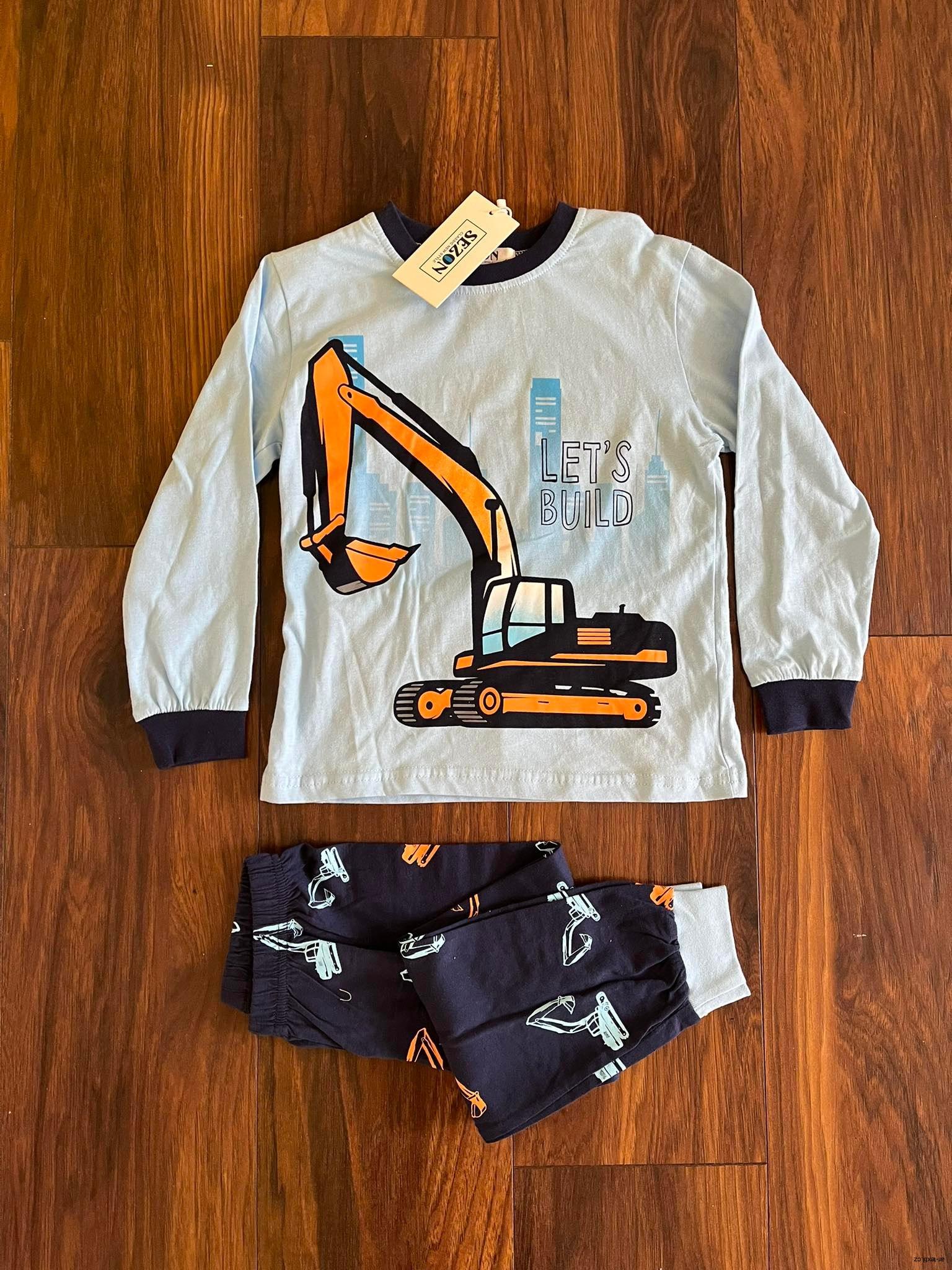 Pyžamo SEZON  vel. 104, 110