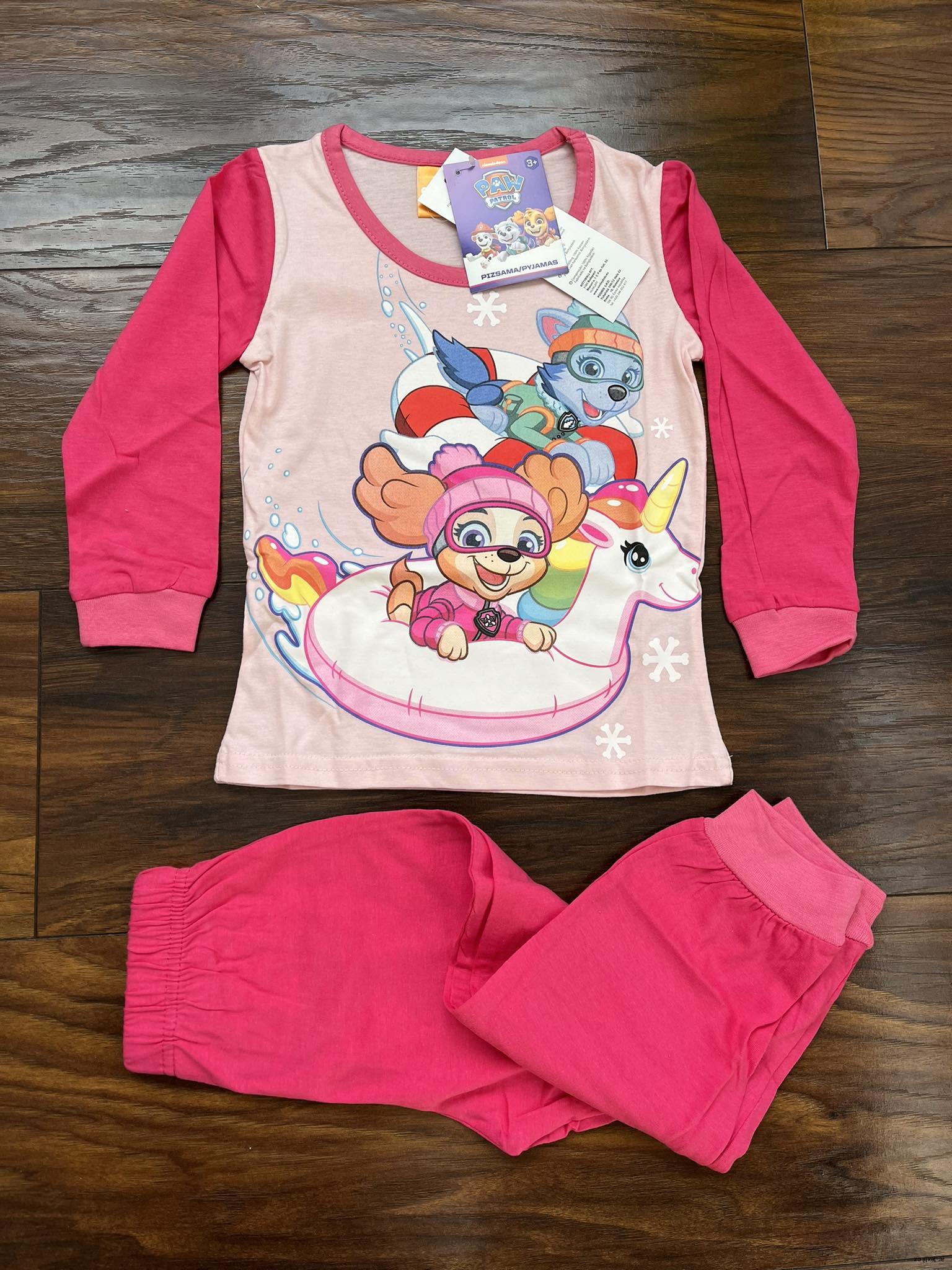 Pyžamo Tlapková Patrola  vel. 122, 128