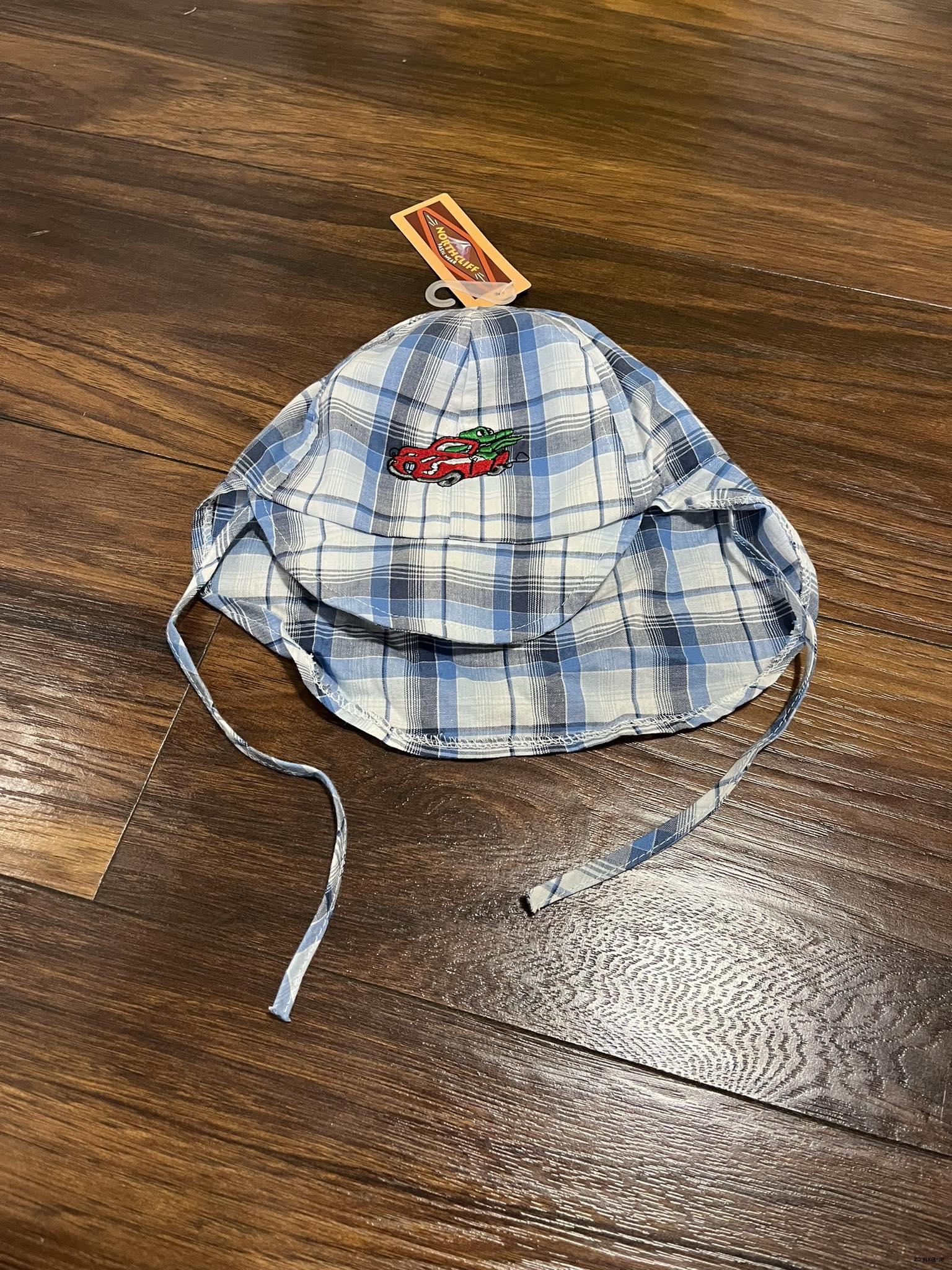  Klobouk  vel. 48, 50