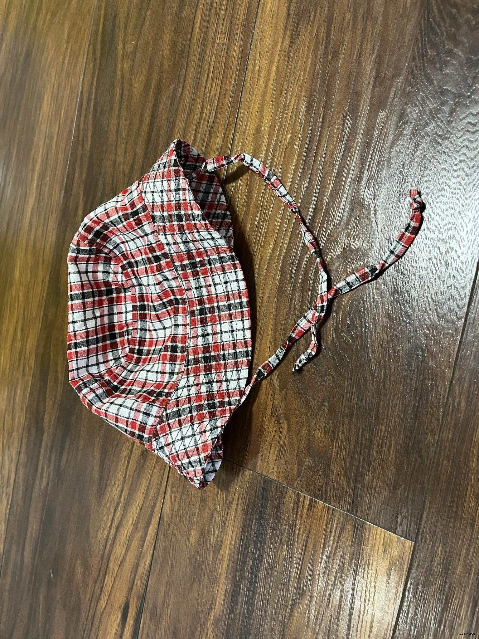 Klobouk  vel. 48, 50, 52