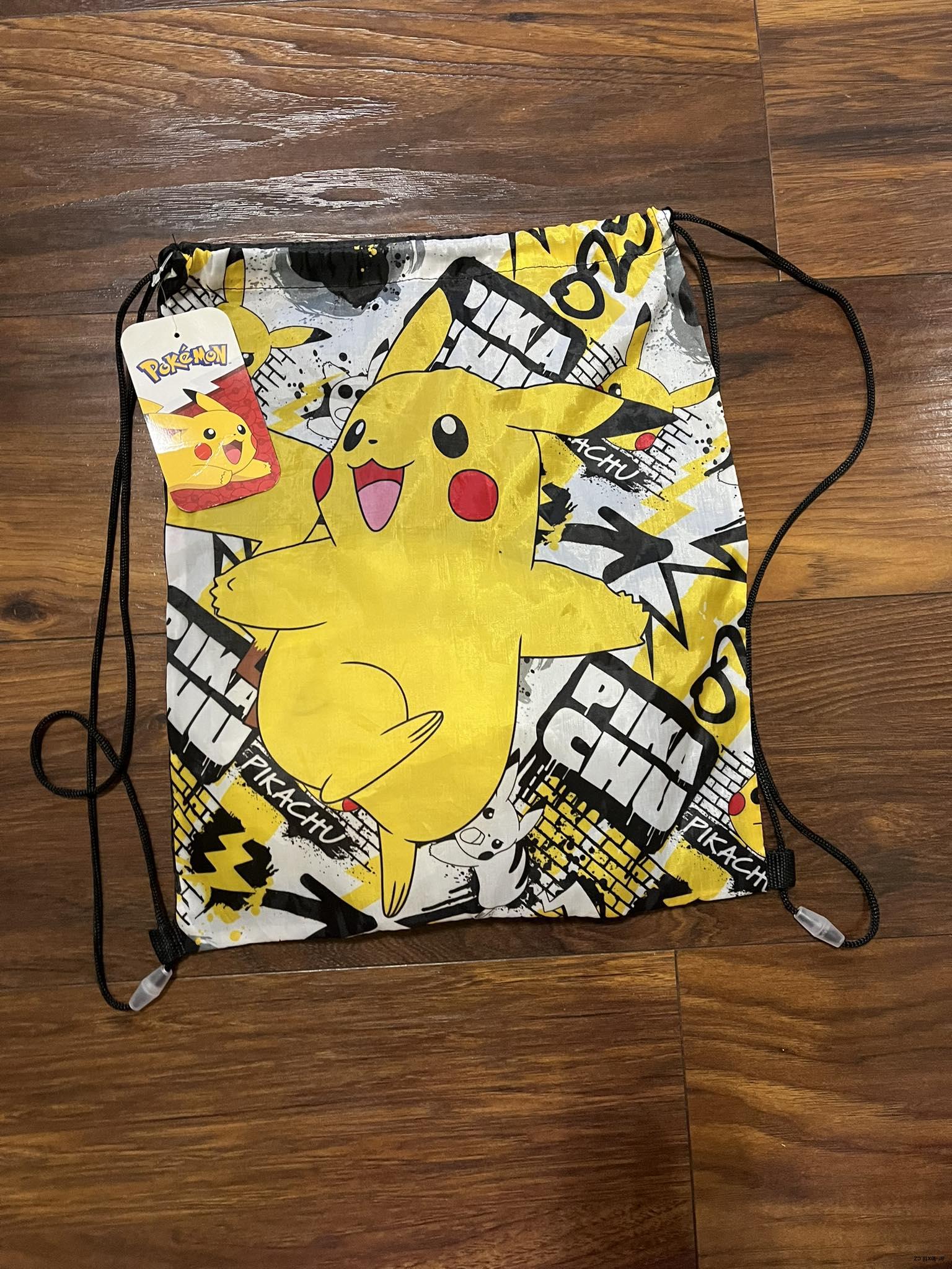 VAK NA ZÁDA POKÉMON 